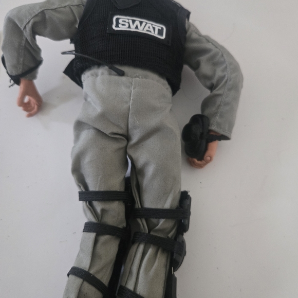 SWAT ACTION FIGURE - Picture 4 of 7